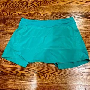 LuLu Mid Rise Tennis Skirt Size 12